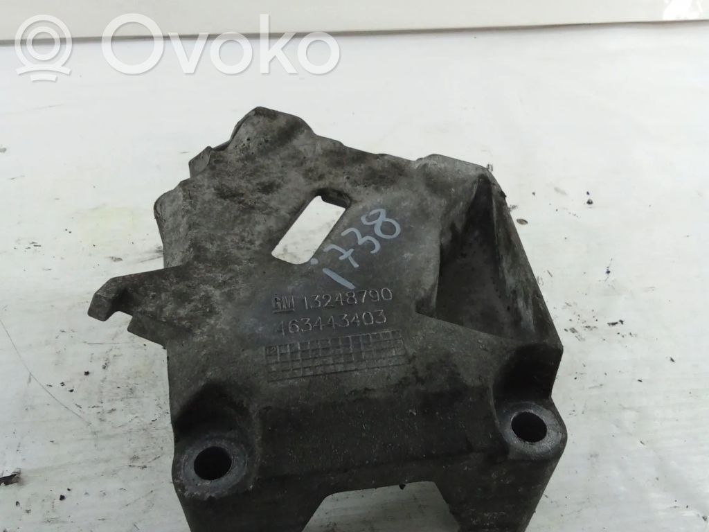 Opel Corsa D Engine mounting bracket 