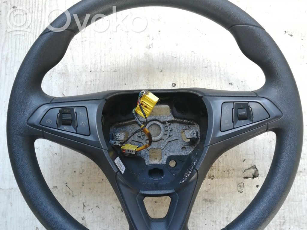 Opel Astra J Steering wheel 