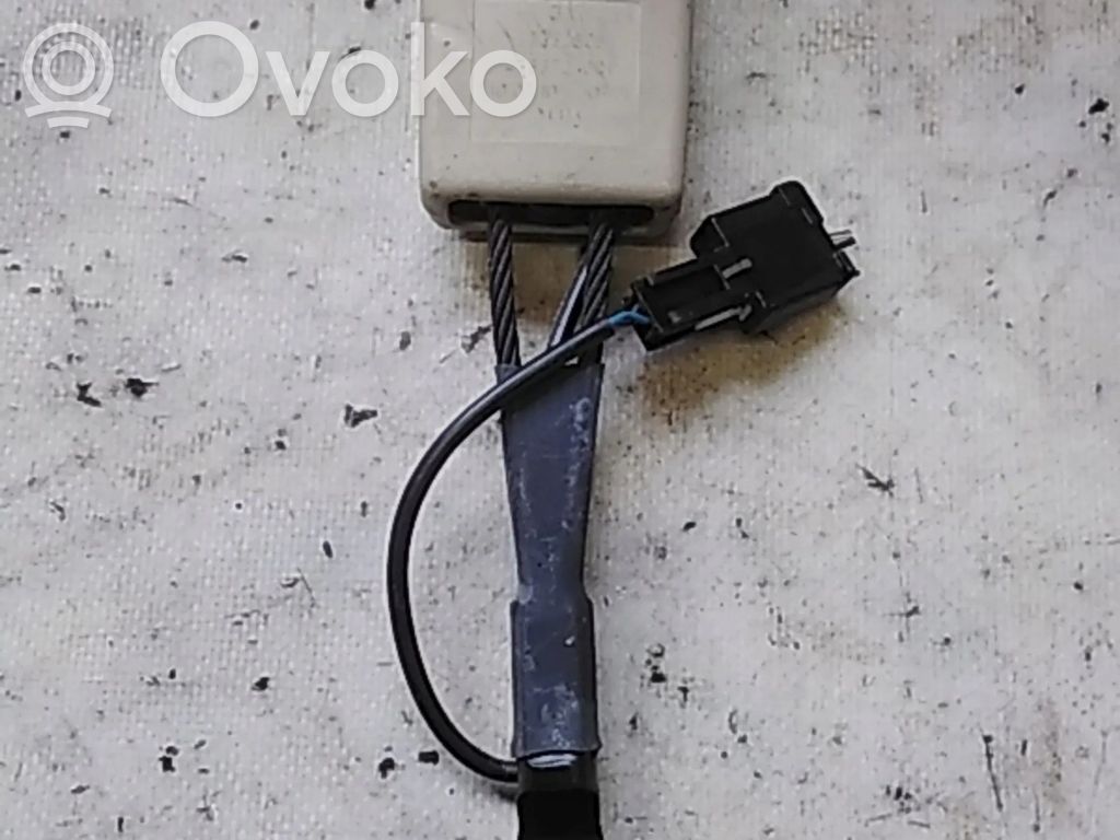 Opel Insignia A Hebilla del cinturón delantero 