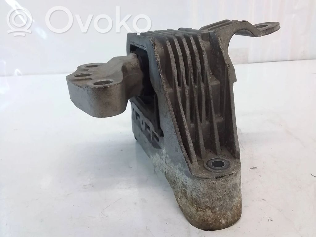 Opel Astra J Engine mount bracket 