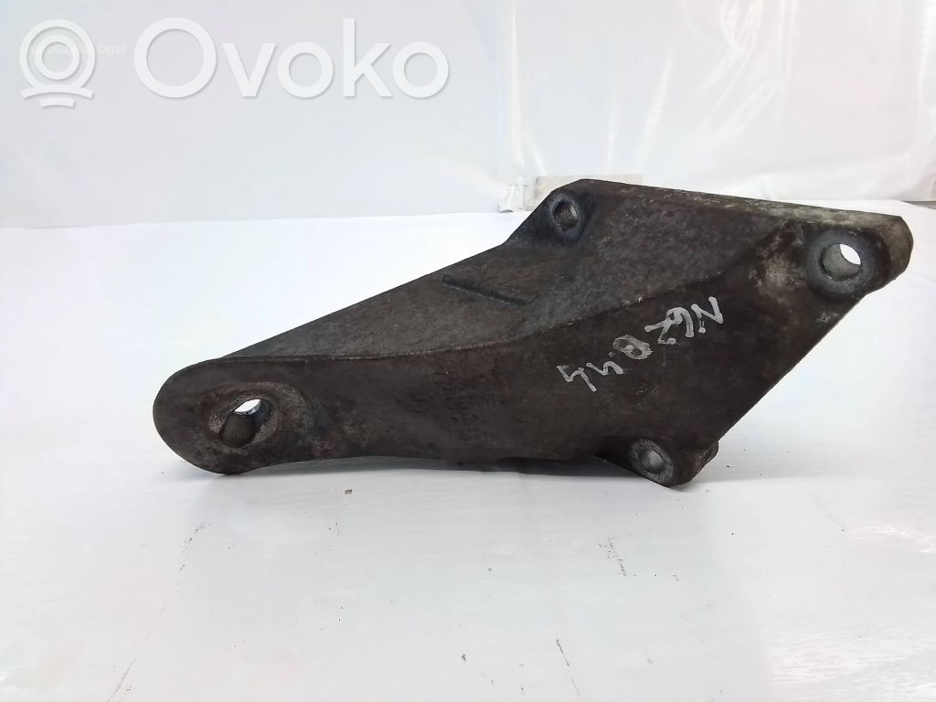 BMW 6 E63 E64 Engine mounting bracket 