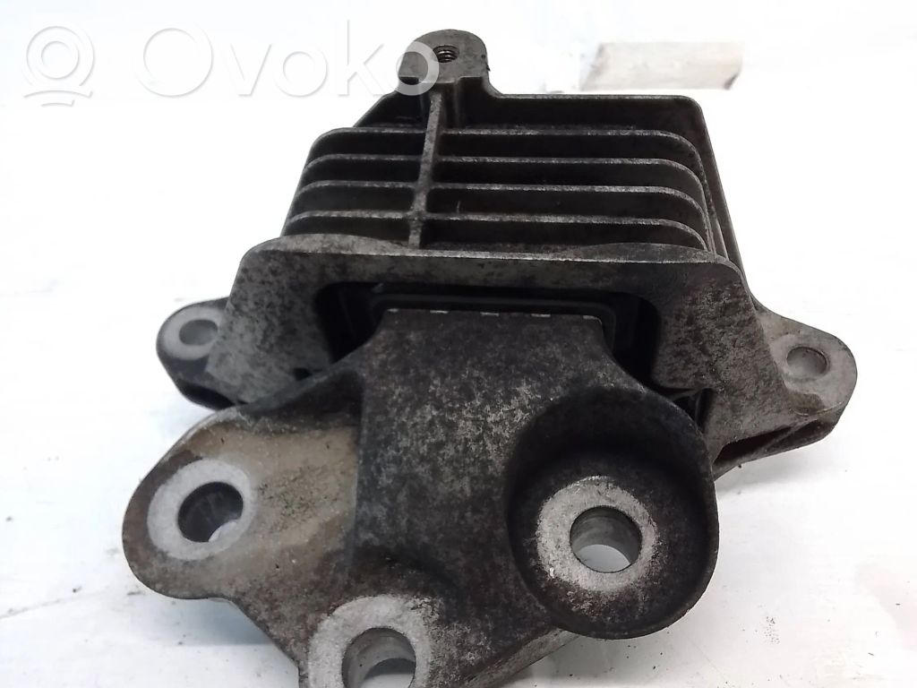 Opel Insignia B Engine mount bracket 