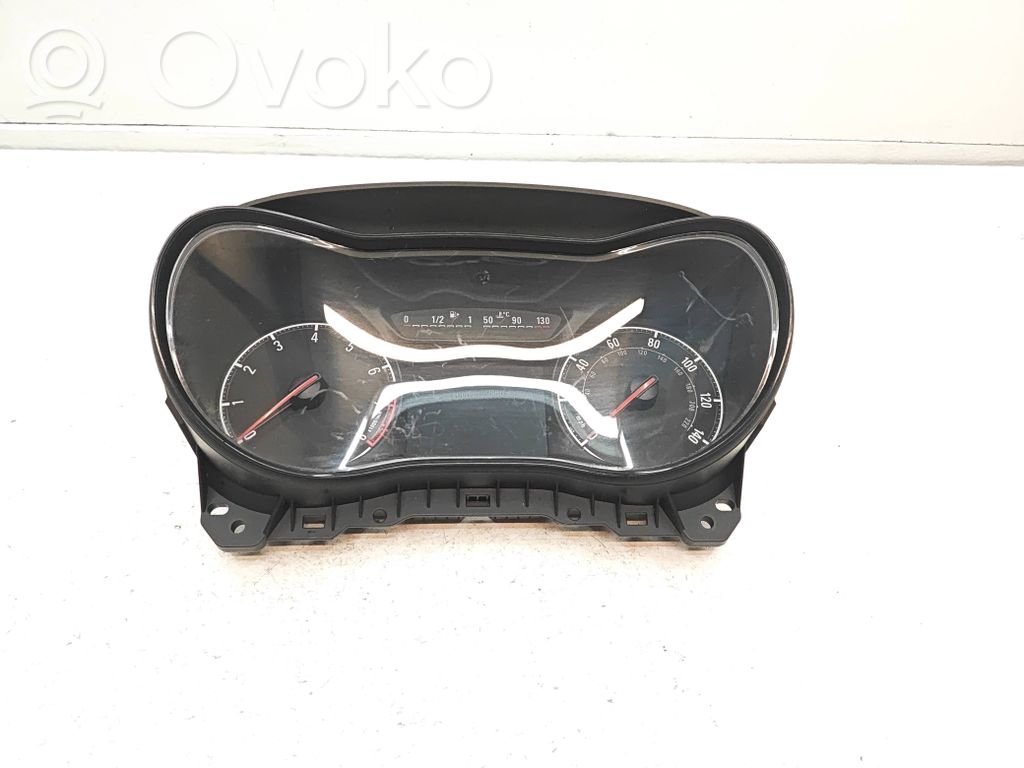 Opel Corsa E Speedometer (instrument cluster) 