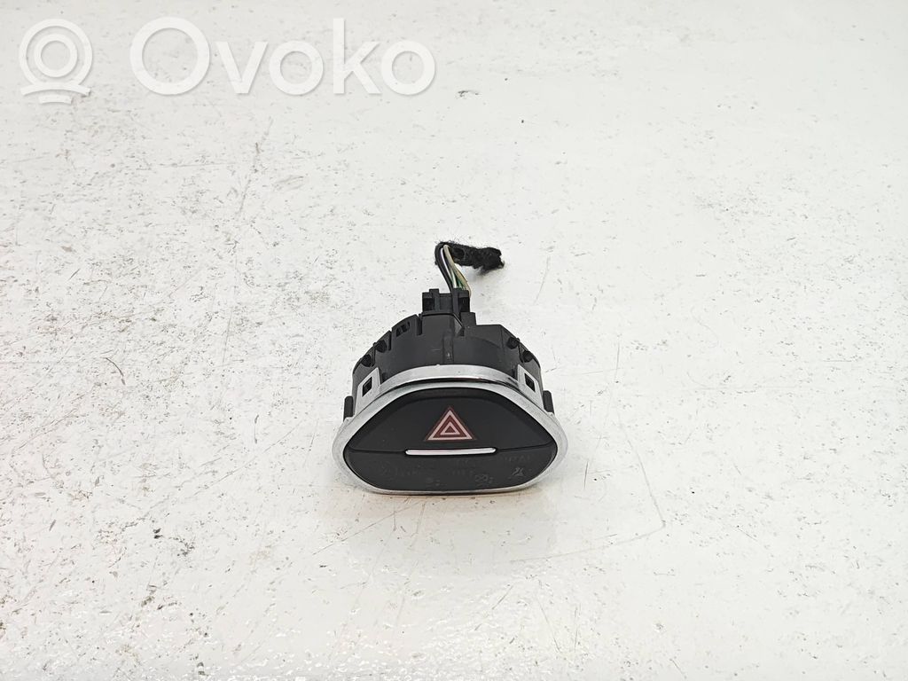 Opel Corsa E Schalter Warnblinkanlage 