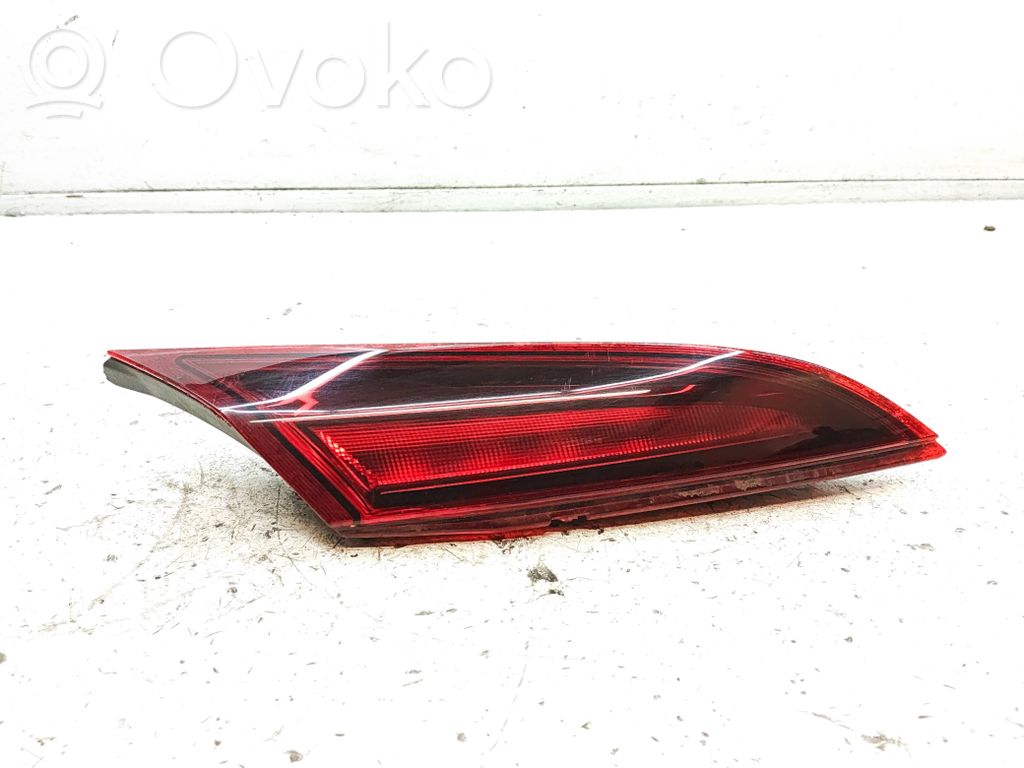 Opel Insignia A Lampy tylnej klapy bagażnika 