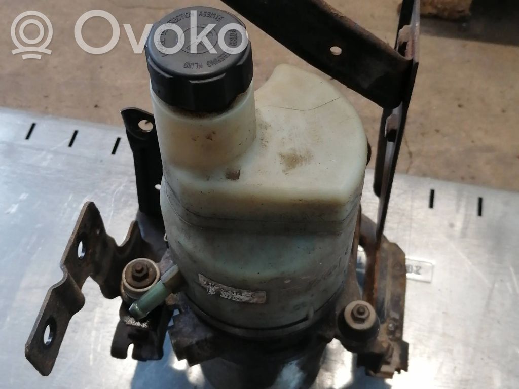 Ohjaustehostimen nestesäiliö   C6S4B,5N513K514AD