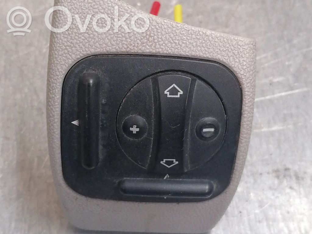 Mercedes-Benz ML W164 Seat control switch 
