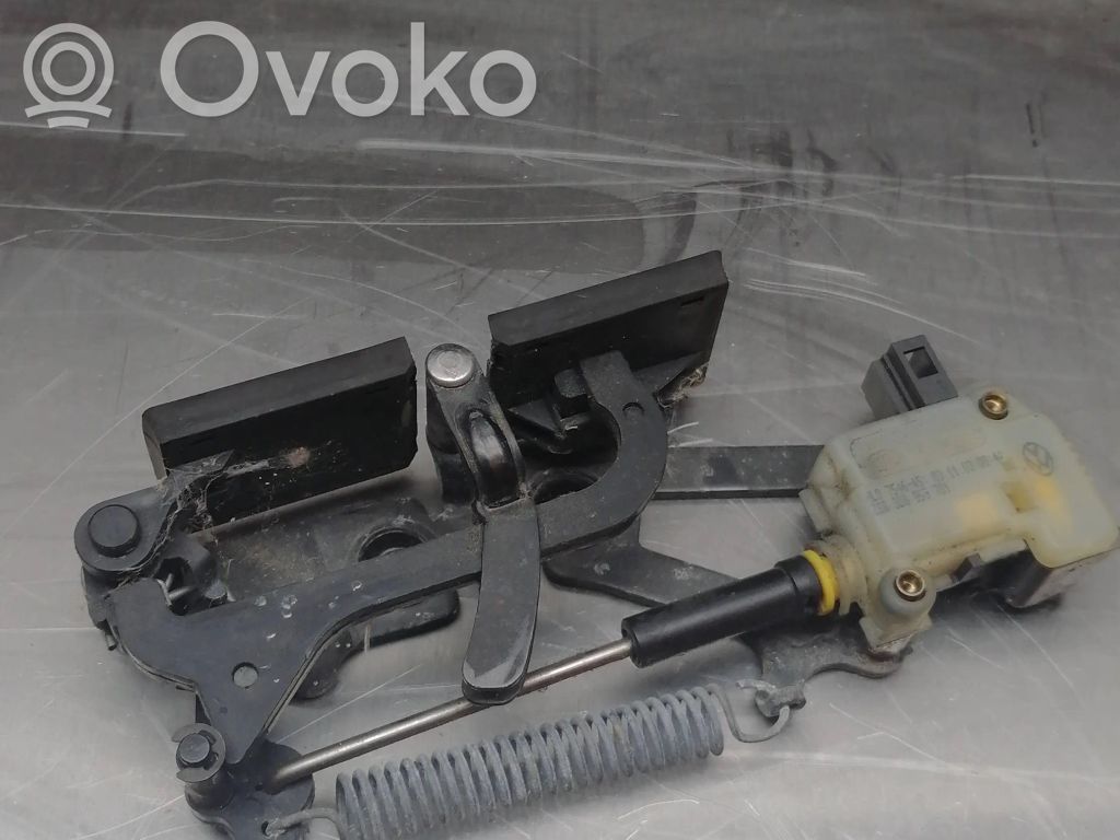Volkswagen Phaeton Loading door lock loop/hook striker 