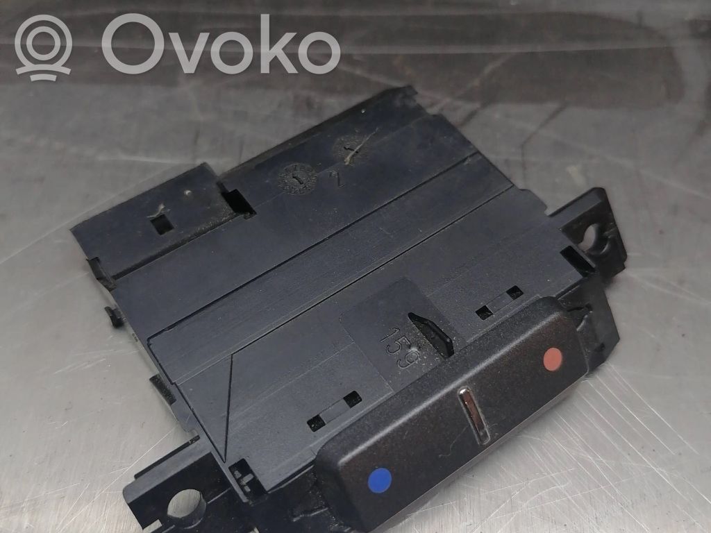 Volkswagen Phaeton Interior fan control switch 