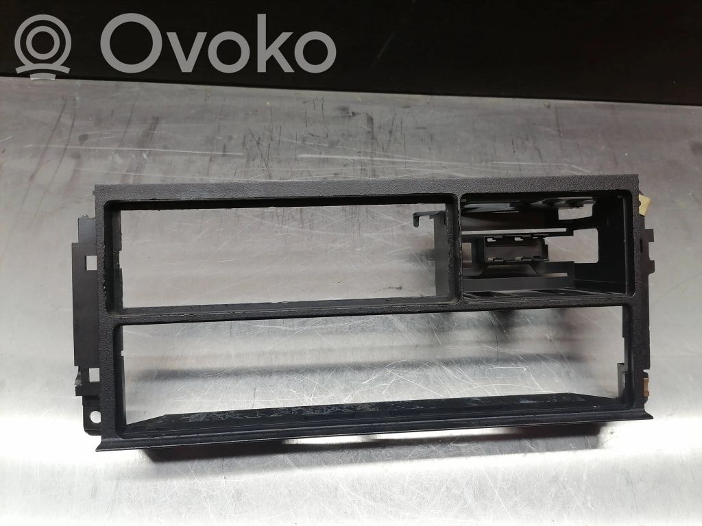 BMW 5 E34 Radio/GPS head unit trim 