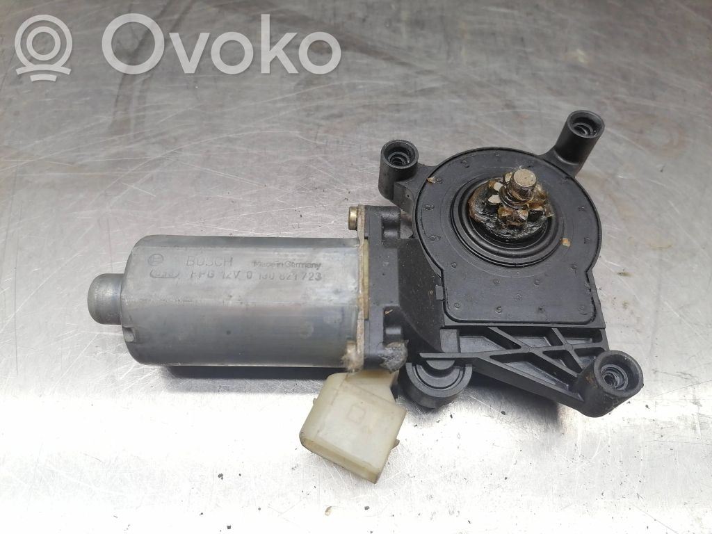 Mercedes-Benz C W203 Silnik regulatora szyby drzwi przednich 