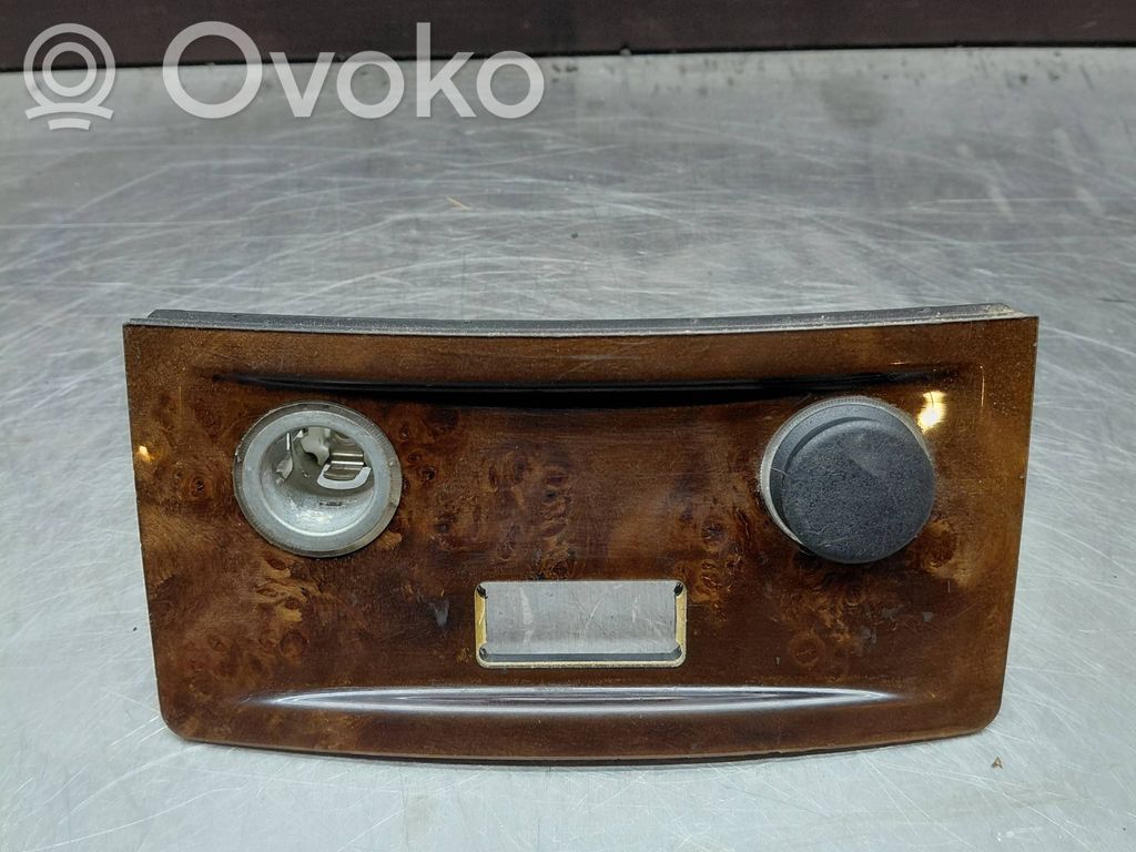BMW 5 E60 E61 Pridegėjo apdaila (galinio) 