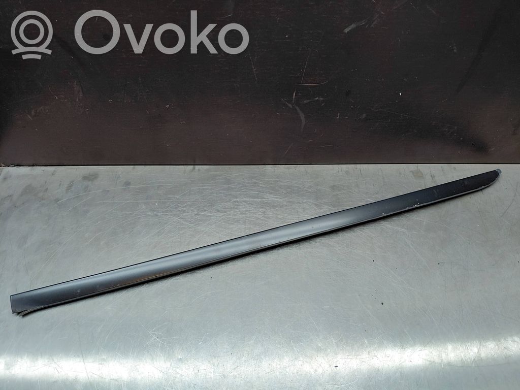 BMW 5 E60 E61 Windshield trim 