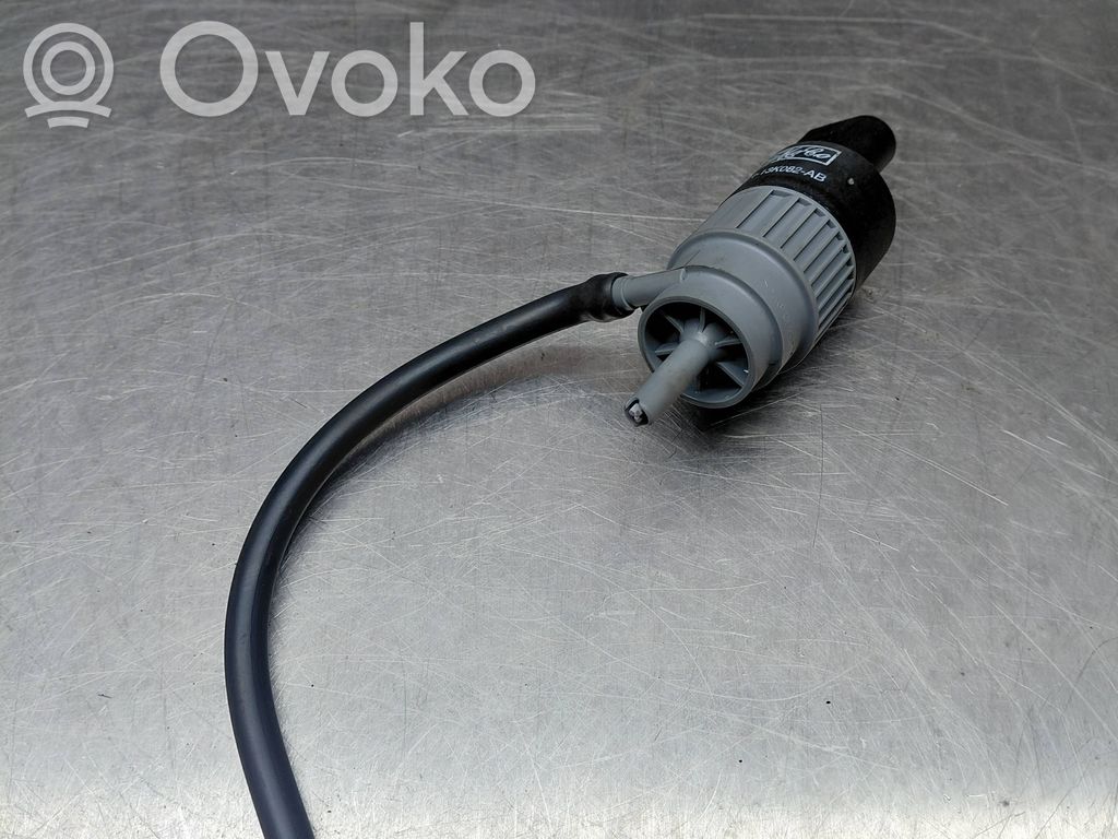 Ford Mondeo MK IV Windscreen/windshield washer pump 