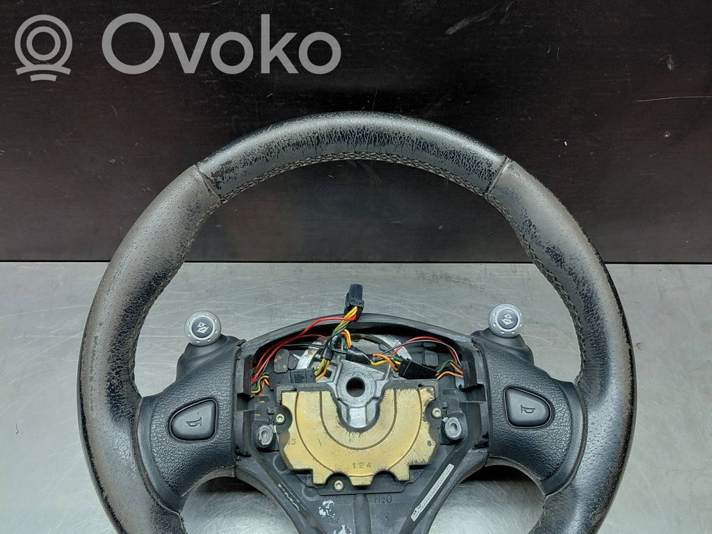 Volante   QTB001330PMA,QTB001330