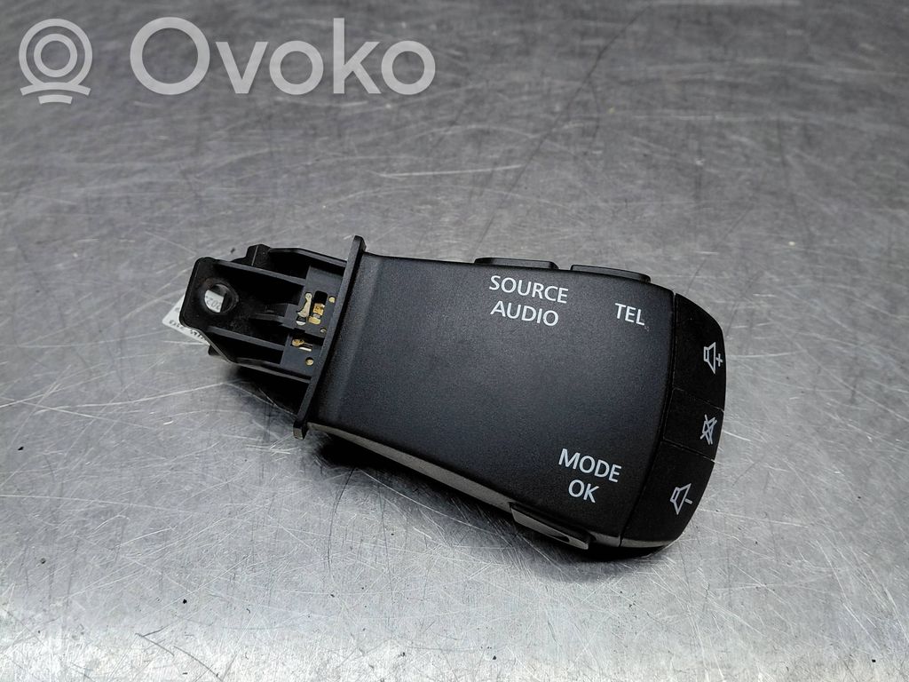 Renault Megane IV Unidad central de control multimedia 