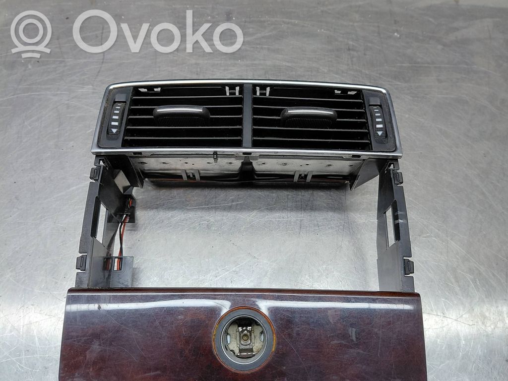 Audi A8 S8 D3 4E Rear air vent grill 