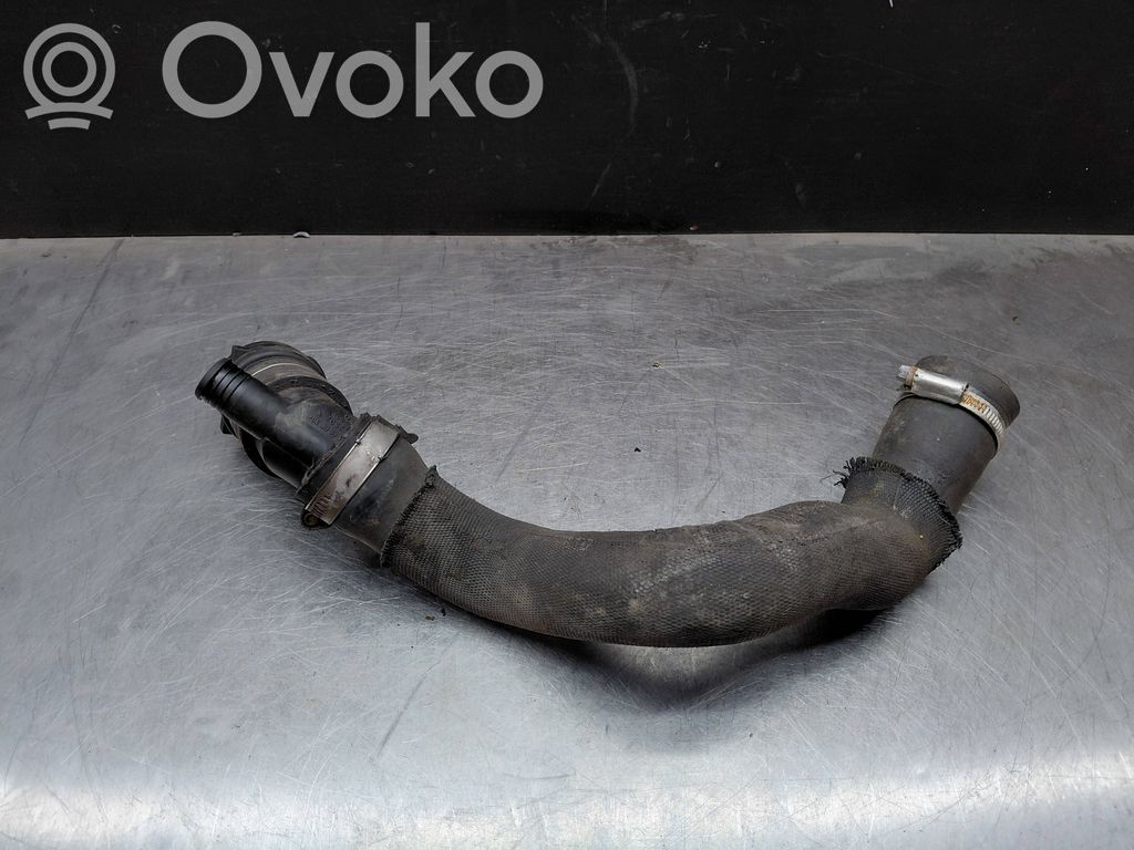 Audi A8 S8 D3 4E Engine coolant pipe/hose 
