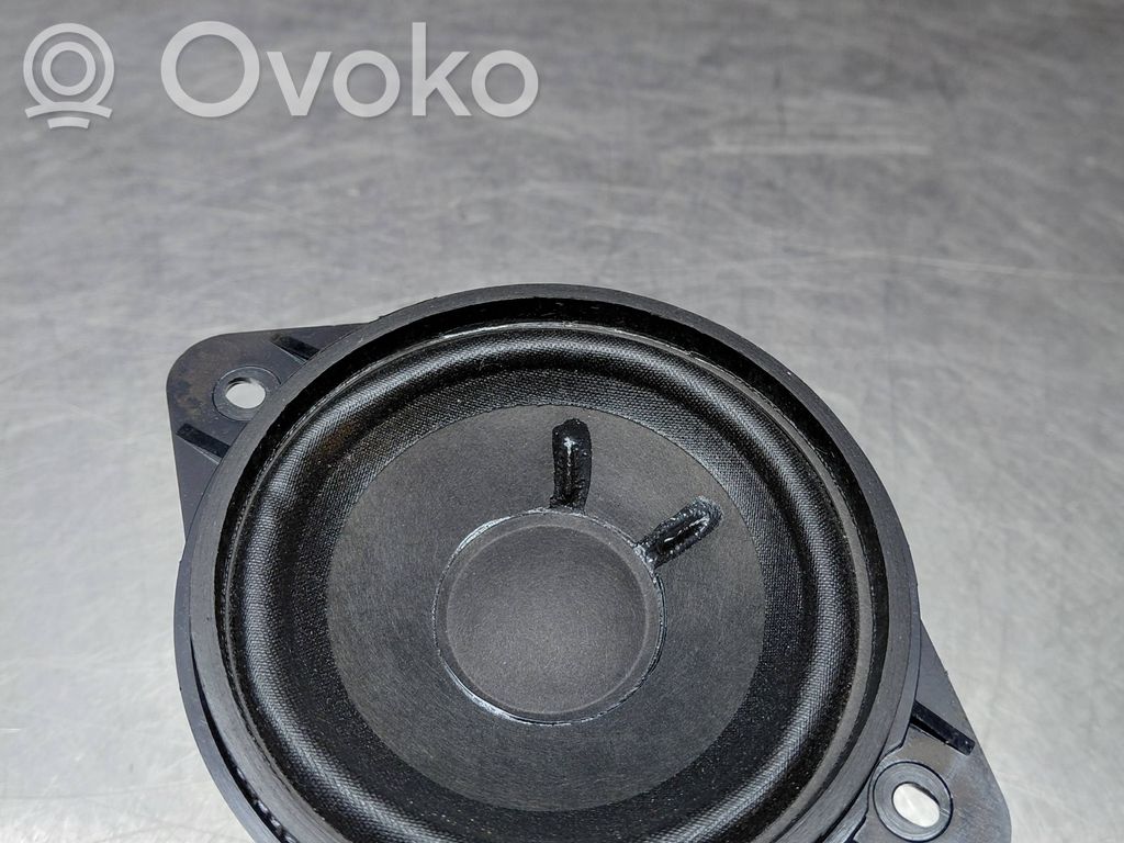 Audi A6 S6 C6 4F Panel speaker 
