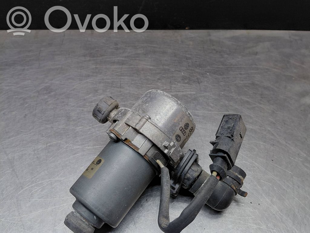 Audi A6 S6 C6 4F Pompe à vide 
