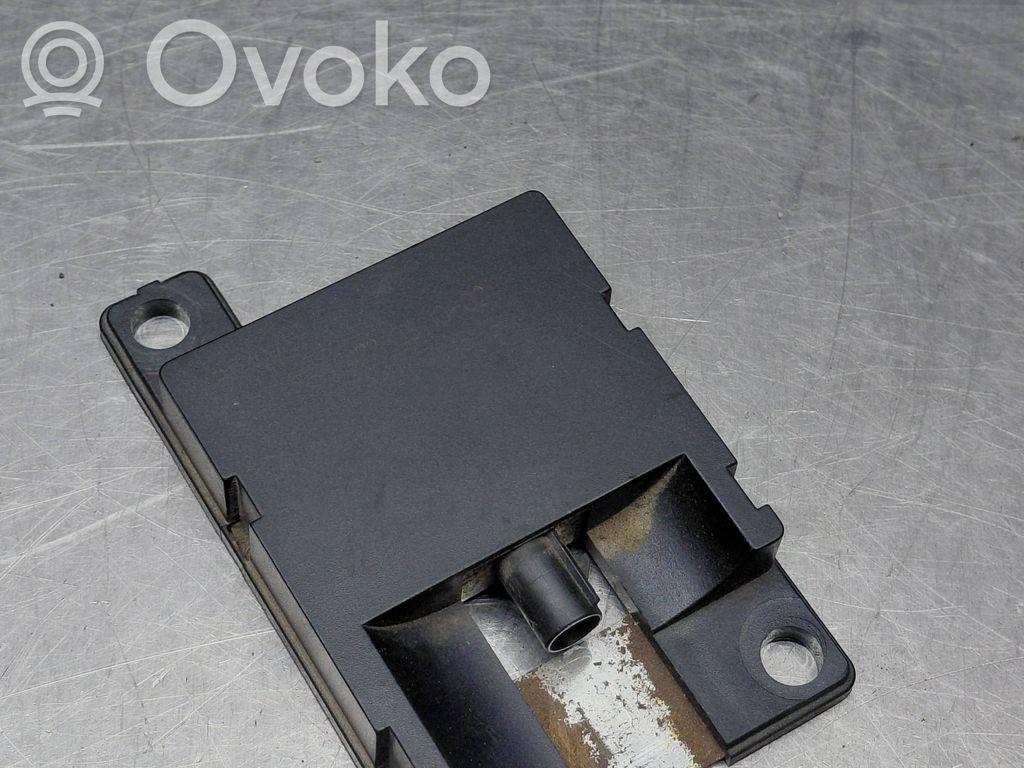 BMW X5 E53 Antenas pastiprinātājs 