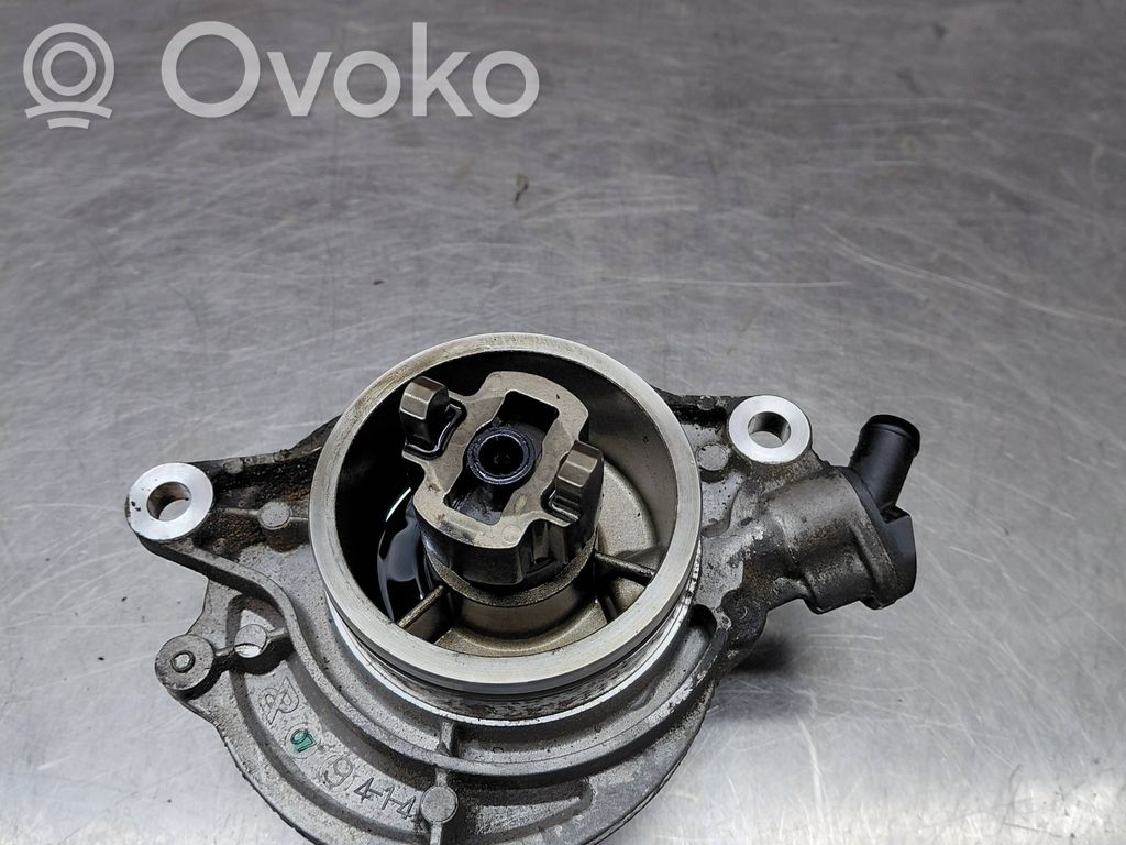 BMW 5 E60 E61 Vakuumo pompa 