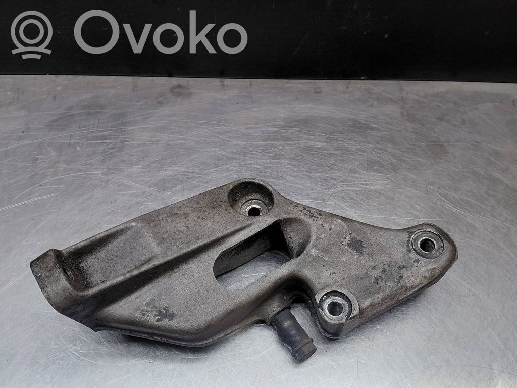 BMW 5 E34 Engine mounting bracket 