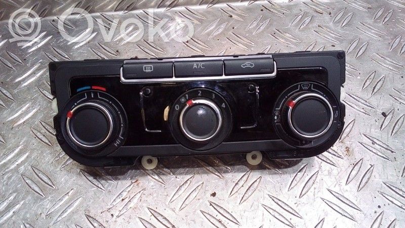 Volkswagen Caddy Climate control unit 