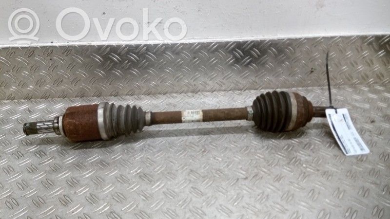 Renault Clio IV Eje de transmisión delantero 