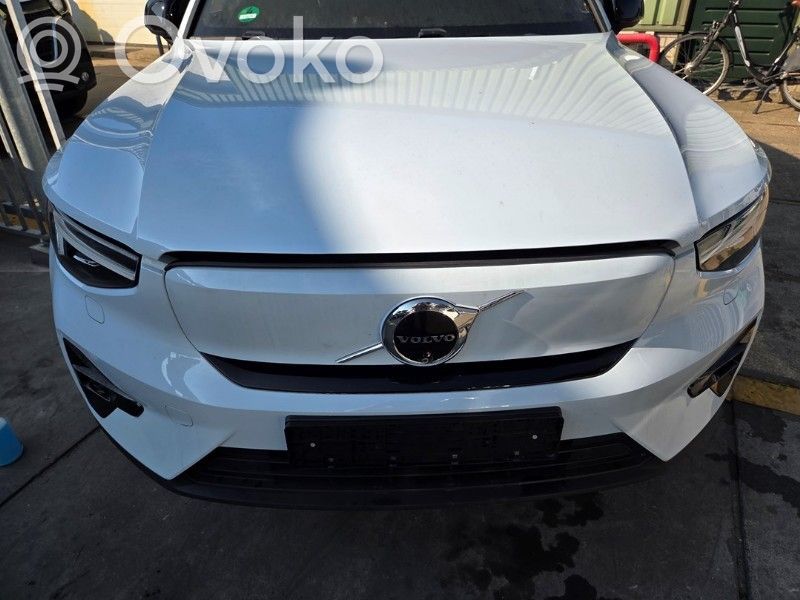 Volvo C40 Front piece kit 