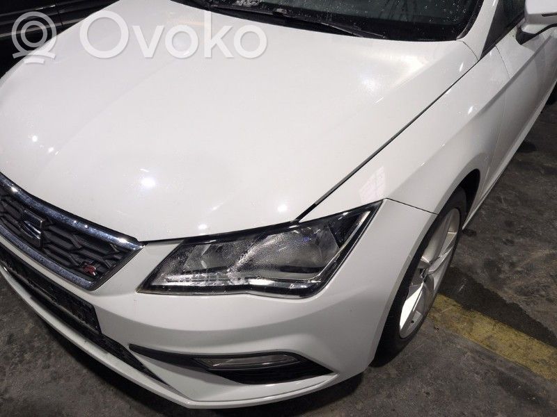 Seat Leon (5F) Front piece kit 