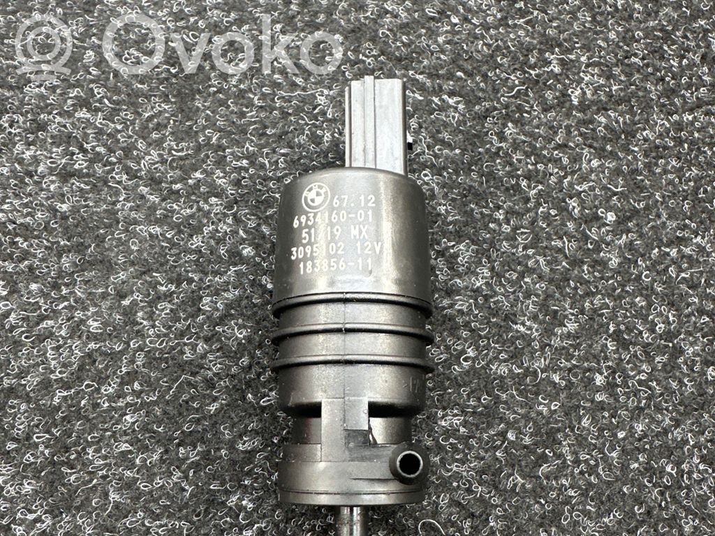 BMW 4 F32 F33 Windscreen/windshield washer pump 