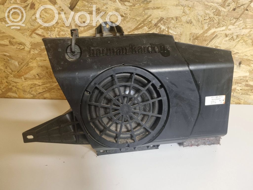 Mercedes-Benz E W211 Altavoz subwoofer 