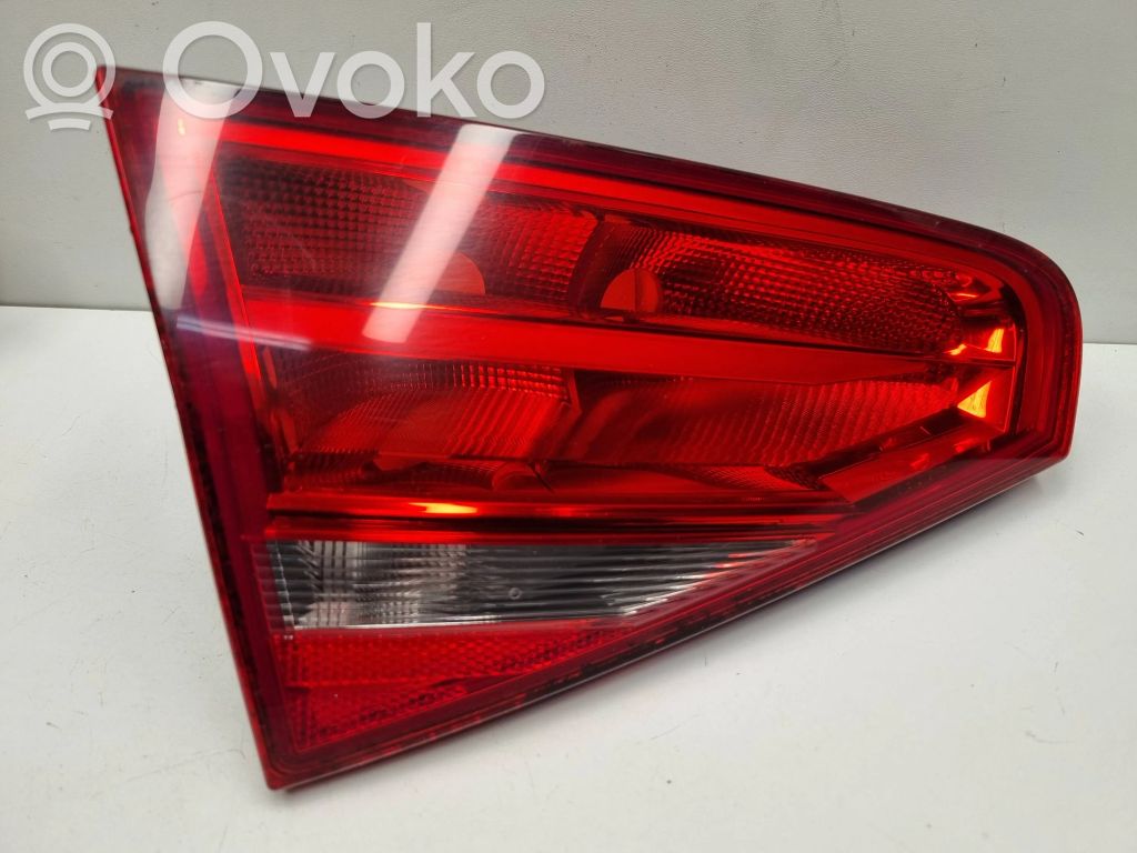 Audi A4 S4 B8 8K Lampy tylnej klapy bagażnika 