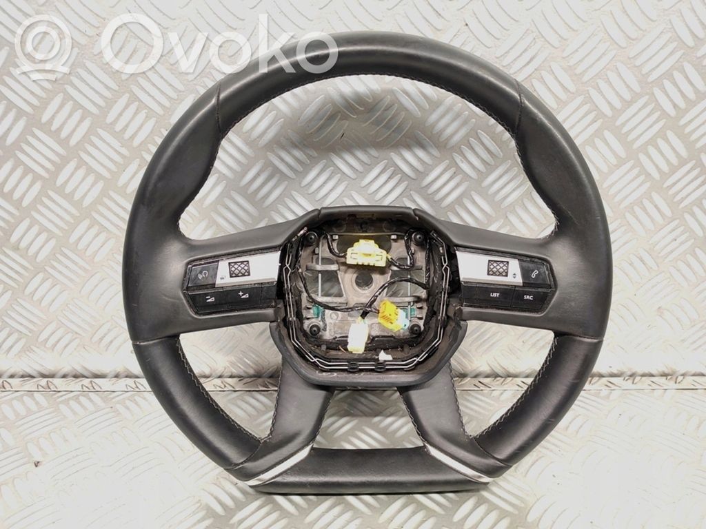 Citroen DS7 Crossback Ohjauspyörä 