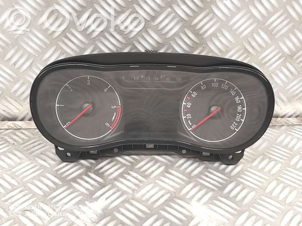 Opel Corsa E Speedometer (instrument cluster) 