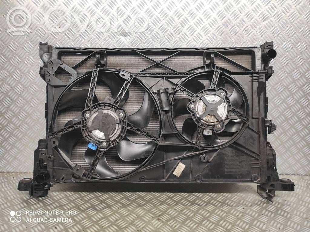 Renault Trafic III (X82) Radiator răcire A/C (condensor) 