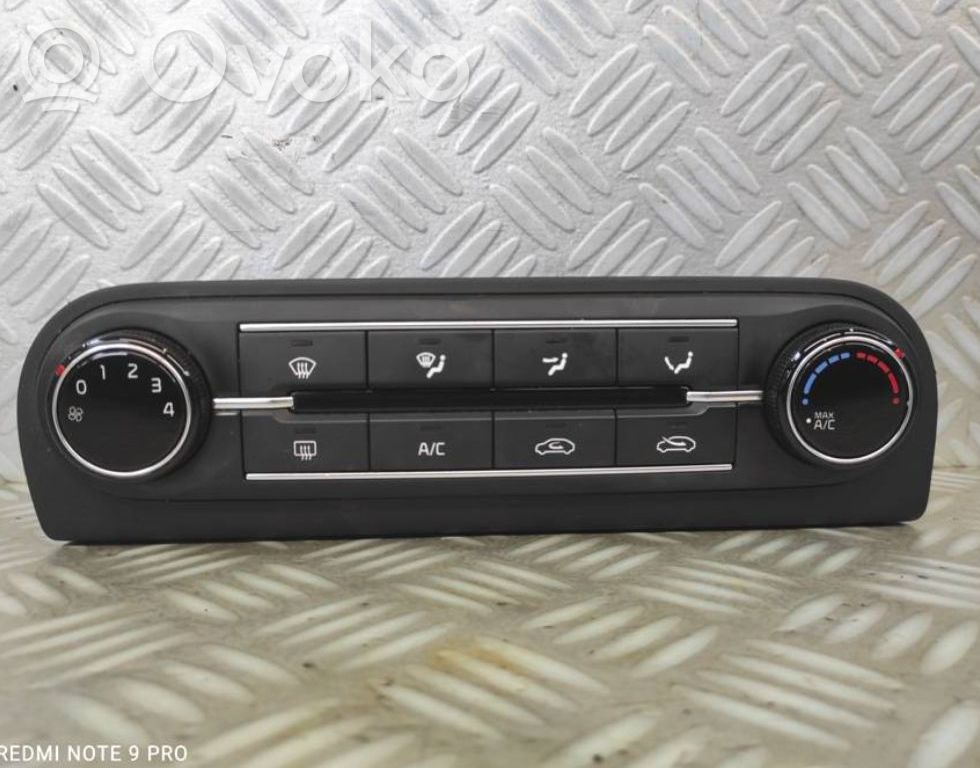 KIA Xceed Climate control unit 