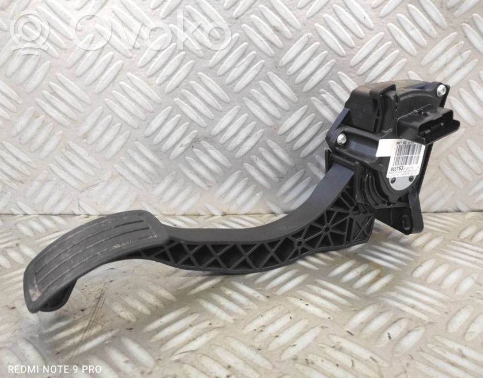 Opel Combo E Accelerator throttle pedal 