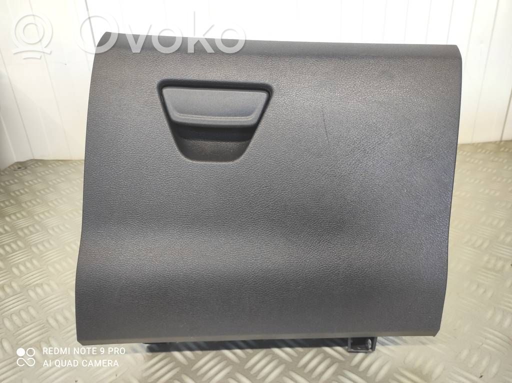 Ford Transit Courier Daiktadėžė 