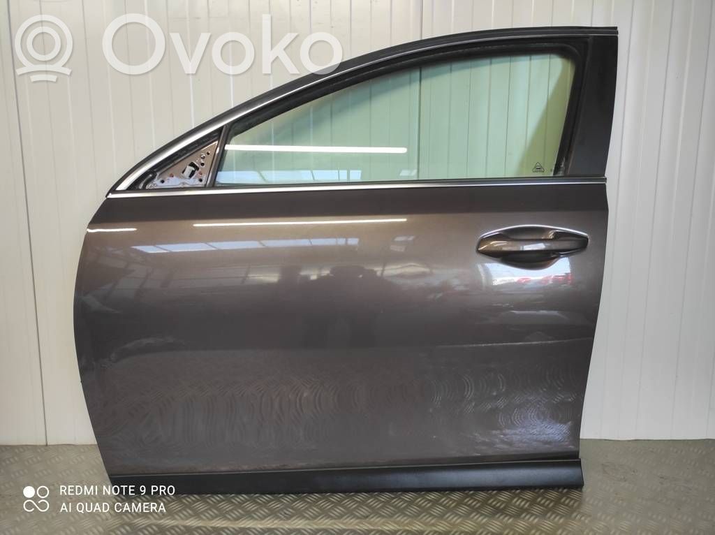 KIA Xceed Puerta delantera 