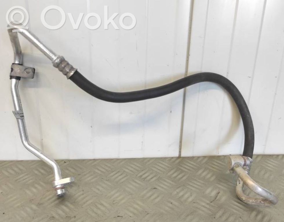 Ilmastointilaitteen putki (A/C)   924903921R