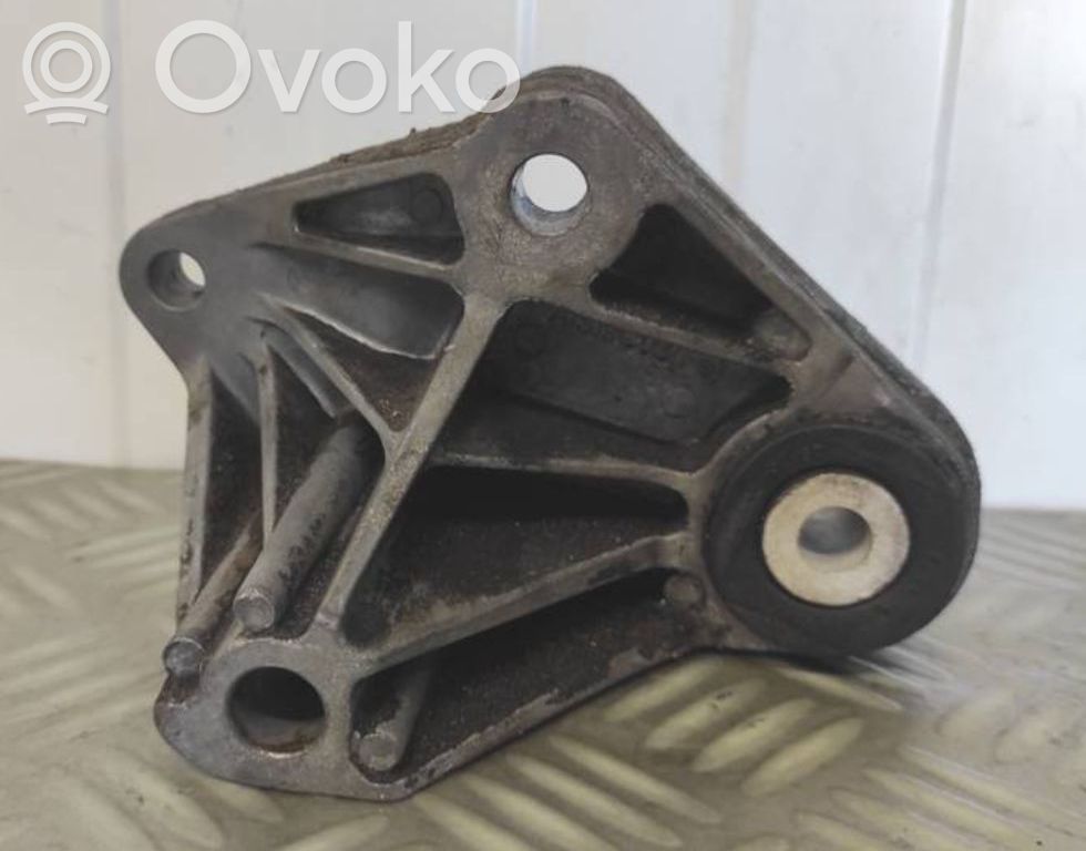 Gearbox mounting bracket   AV616P093NA