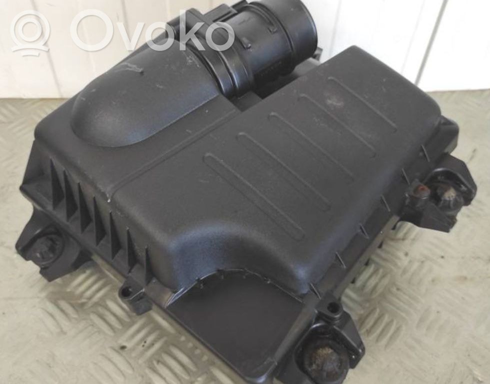 Opel Vivaro Obudowa filtra powietrza 