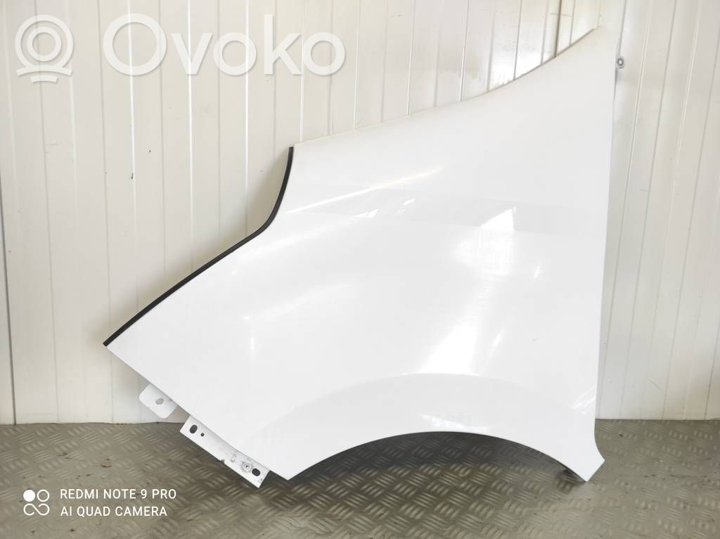 Opel Movano B Błotnik przedni 