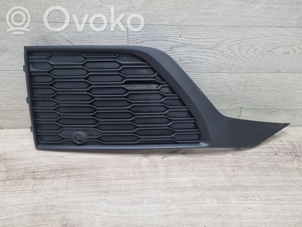 Audi Q7 4M Front bumper lower grill 