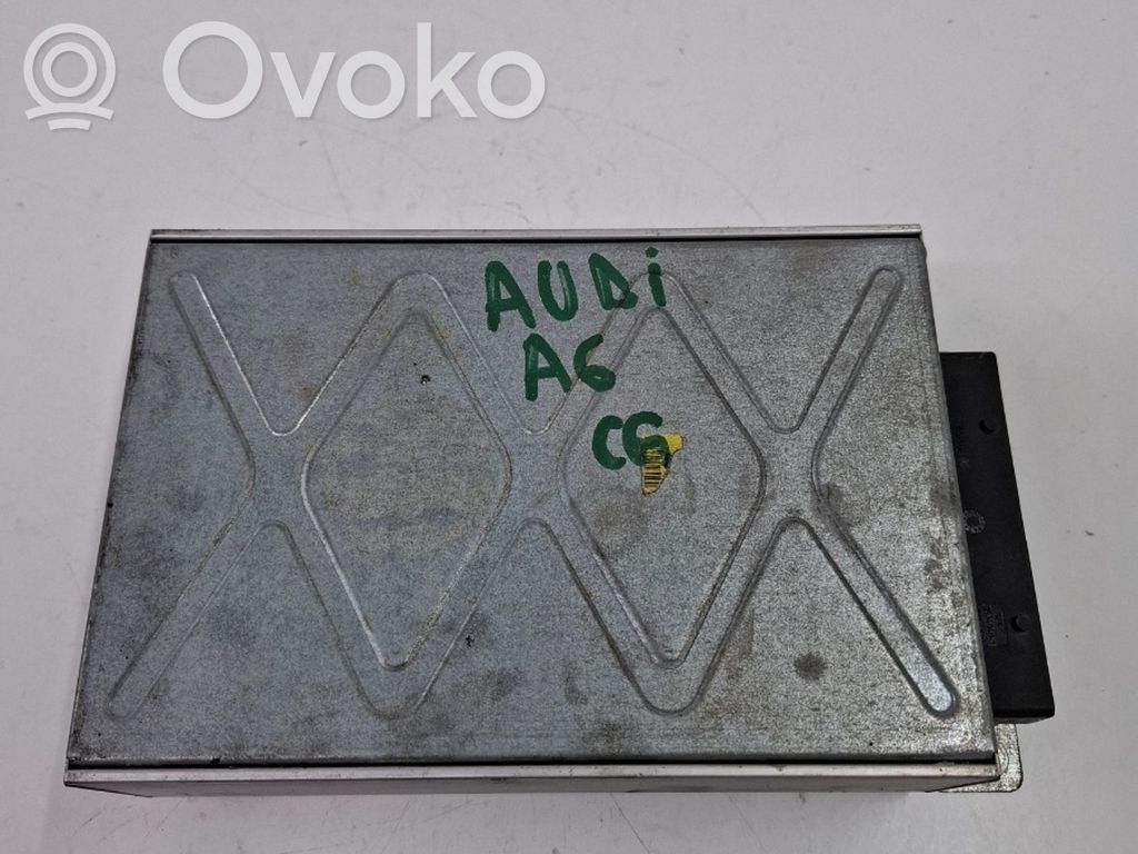 Audi A6 S6 C6 4F Antenos stiprintuvas 