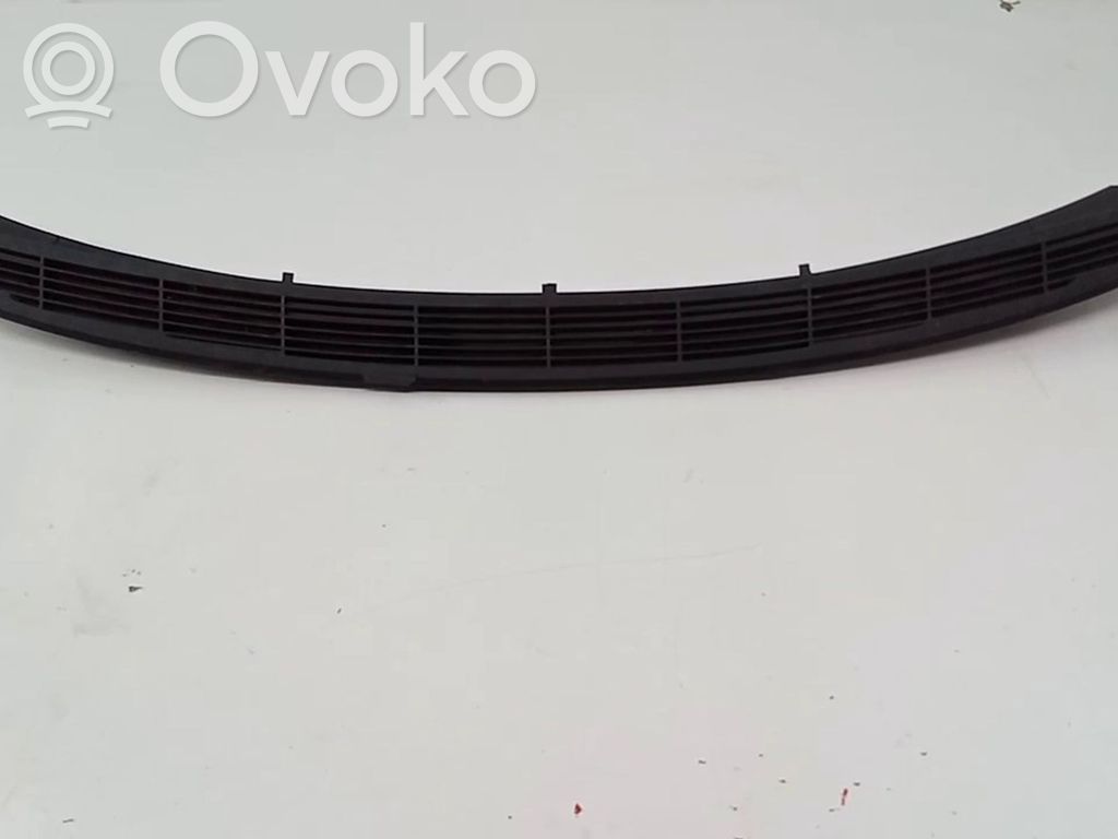 BMW 3 E90 E91 Centrālais gaisa ventilācijas režģis 