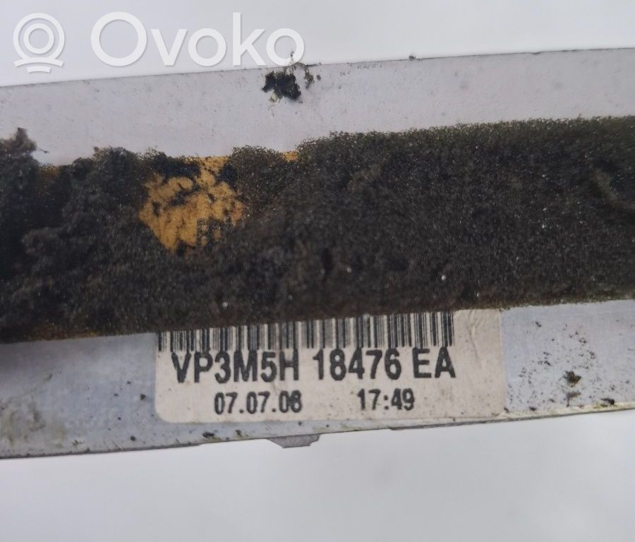 Pečiuko radiatorius   VP3M5H18476EA