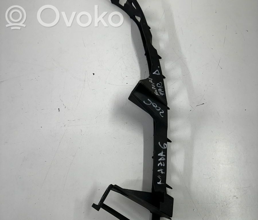 Headlight/headlamp mounting bracket